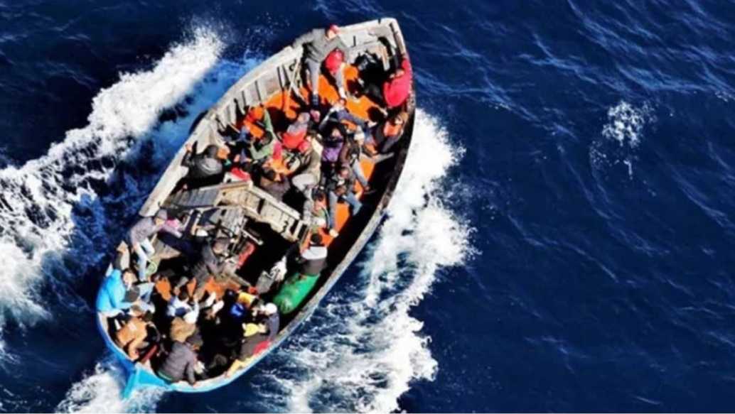 Migrants people on sea